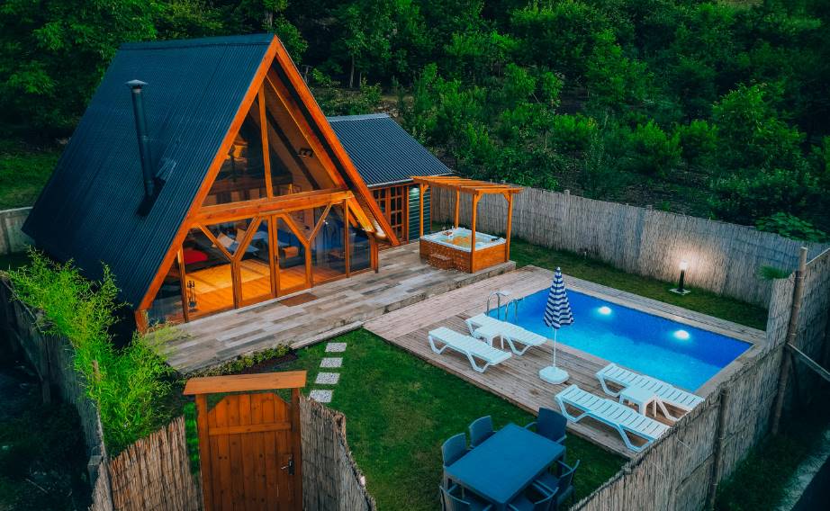 Hafta Sonu Kaçamağı: 2 Gece Konakla 1 Gece Bizden!